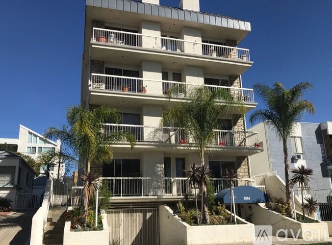 1844 Thayer Avenue 2 Beds Apartment for Rent - Photo gallery 1