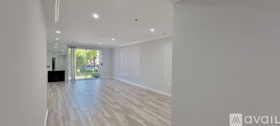 1844 Thayer Avenue 2 Beds Apartment for Rent - Photo gallery 3