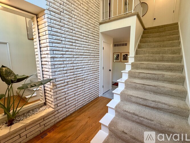 3210 NW McKinley Dr 4 Beds Single Family Home for Rent - Photo gallery 4