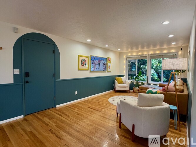 3210 NW McKinley Dr 4 Beds Single Family Home for Rent - Photo gallery 5