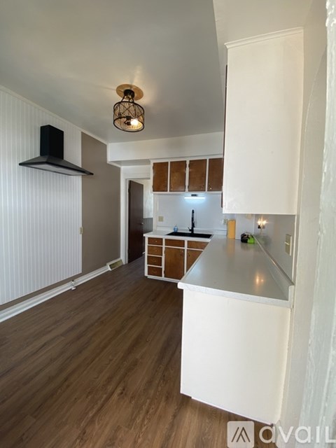 811 Willard St 3 Beds Apartment for Rent