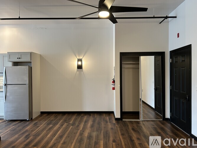 24 Beacon St 1 Apartment for Rent - Photo gallery 2
