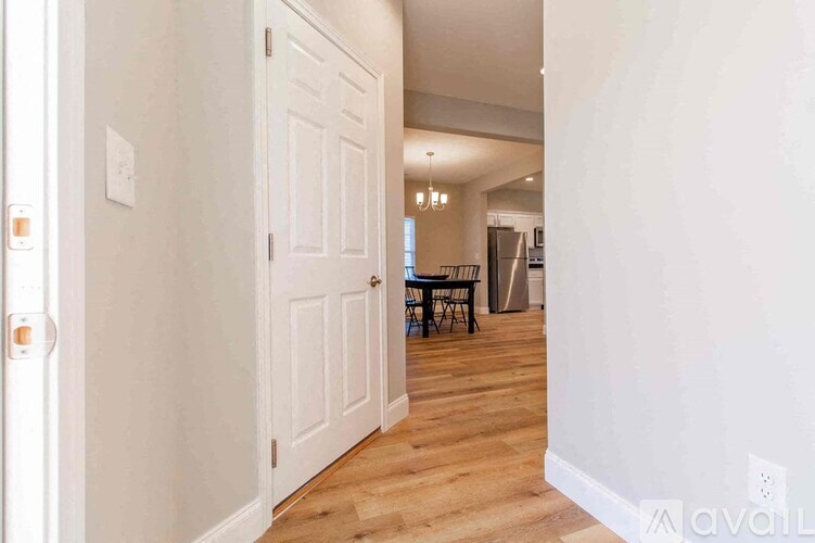 1420 Cora Ln 3 Beds Single Family Home for Rent - Photo gallery 3