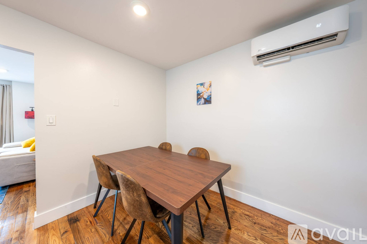 33-35 Adams St 1 Apartment for Rent - Photo gallery 2