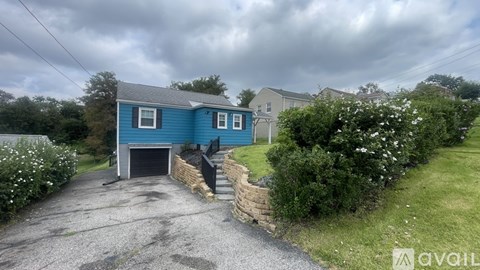 19 Virginia Dr 3 Beds Apartment for Rent