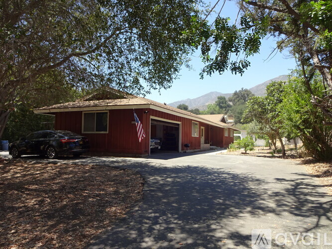 943 Oak Ave 3 Beds Single Family Home for Rent - Photo gallery 2