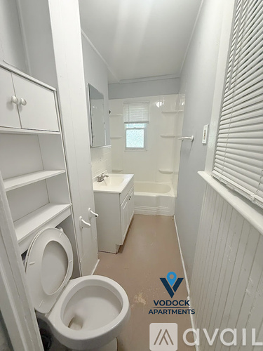 105 Rhodes St 2 Beds Apartment for Rent - Photo gallery 1