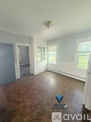 105 Rhodes St 2 Beds Apartment for Rent - Photo gallery 3