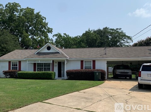 207 Claymore Ct 3 Beds Apartment for Rent