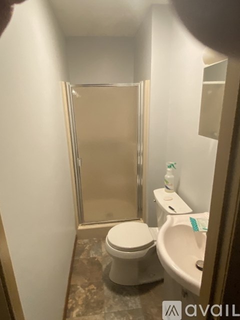 886 Tate Road 2 Beds Apartment for Rent