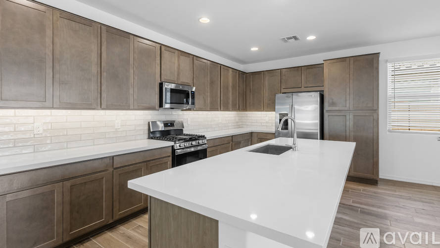 14812 W Gray Fox Trl 4 Beds Single Family Home for Rent - Photo gallery 5