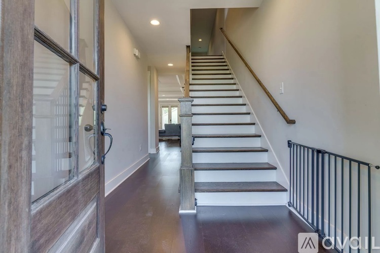 672B Annex Ave 4 Beds Single Family Home for Rent - Photo gallery 2