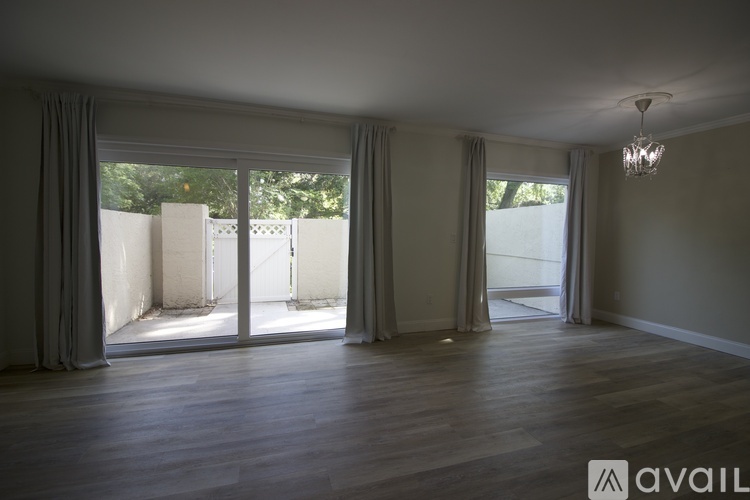 11873 Northtrail Avenue 2 Beds Townhouse for Rent - Photo gallery 3