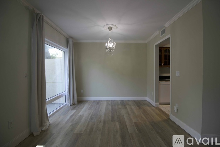 11873 Northtrail Avenue 2 Beds Townhouse for Rent - Photo gallery 4