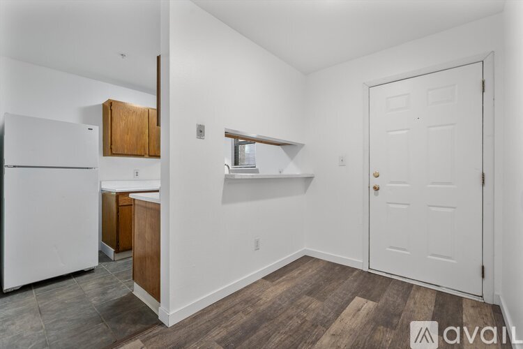 1245 Elder Ave 1 Apartment for Rent - Photo gallery 4