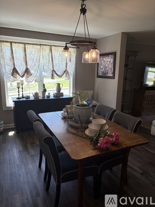 605 North Dixie Avenue 4 Beds Single Family Home for Rent - Photo gallery 5