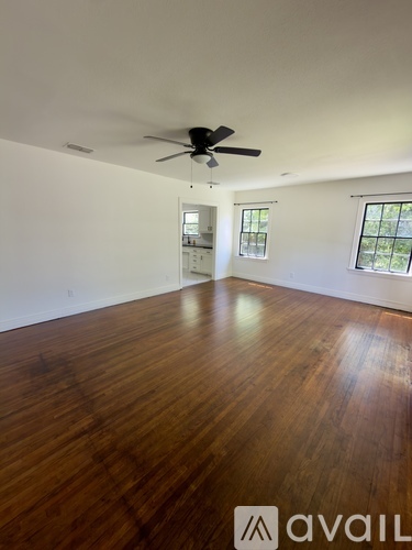 633 E Barbara St 3 Beds Single Family Home for Rent - Photo gallery 3