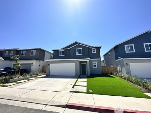 175 Frontier St 3 Beds Apartment for Rent
