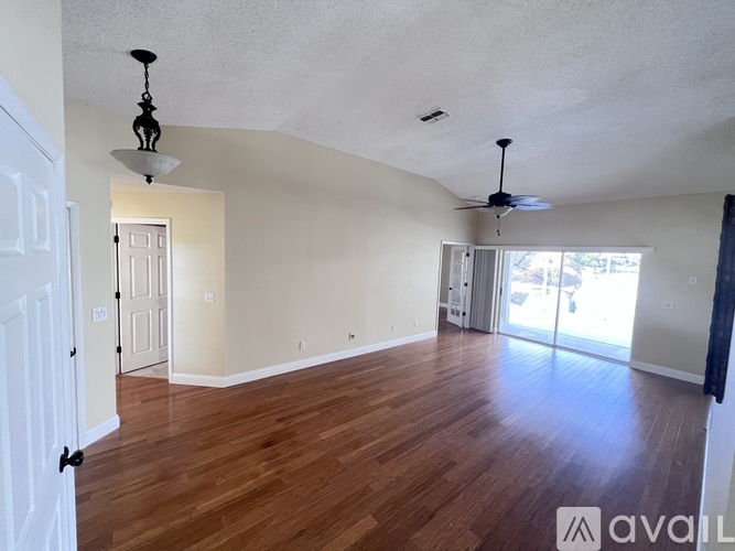 4843 14th Avenue East 3 Beds Single Family Home for Rent - Photo gallery 3