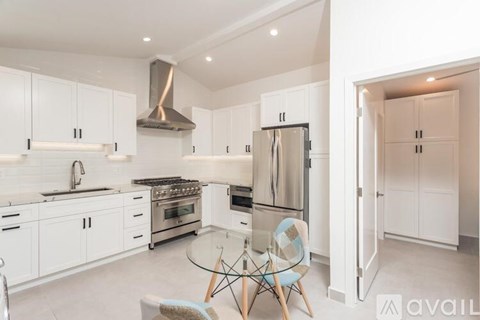 6543 Van Nuys Boulevard 1 Apartment for Rent