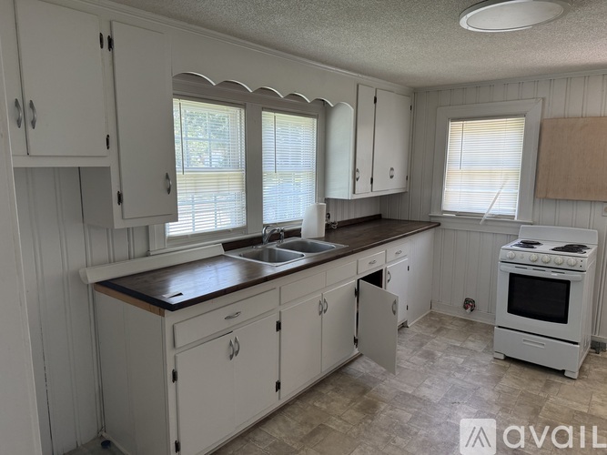 302 South Johnson Street 2 Beds Single Family Home for Rent - Photo gallery 4