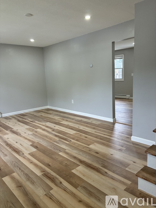 124 Stetson Street 3 Beds Townhouse for Rent - Photo gallery 4