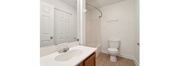 2 Bed 2 Bath with Deck (Downstairs)