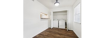 2 Bed 1 Bath (Downstairs)