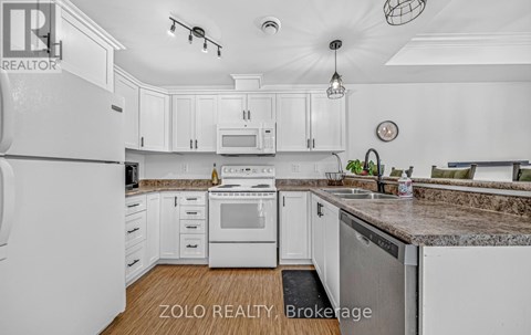 203 - 849 SMITH ROAD 2 Beds Apartment for Rent