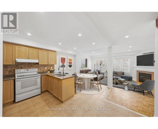 22 CARRIAGE HOUSE ROAD 3 Beds House for Rent - Photo gallery 1