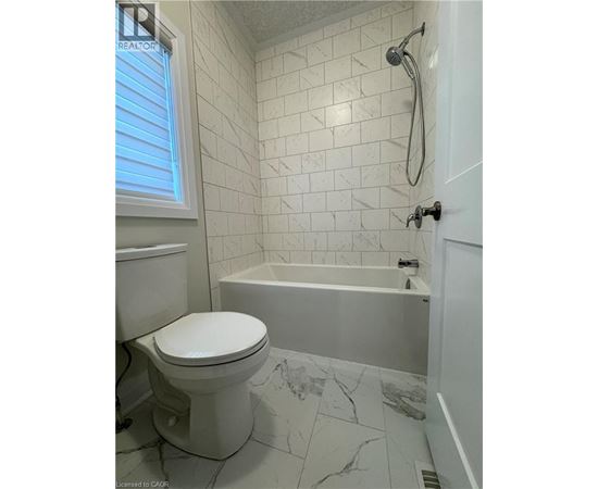923 EAGLECREST Court 4 Beds House for Rent - Photo gallery 5