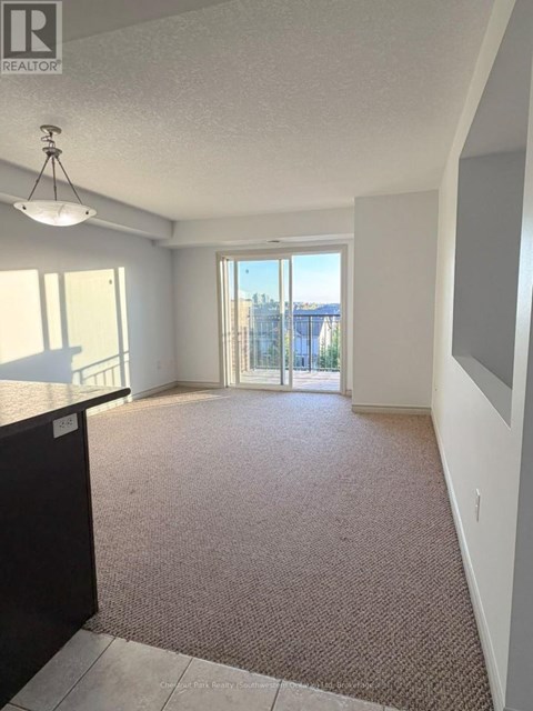 413 - 67 KINGSBURY SQUARE 2 Beds Apartment for Rent