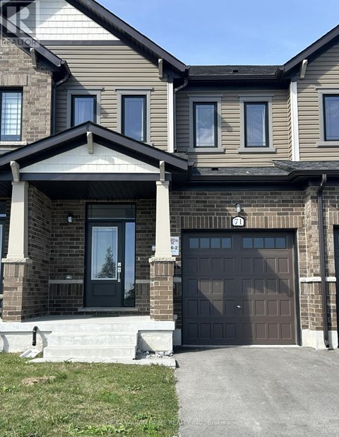 71 MILADY CRESCENT 3 Beds Apartment for Rent