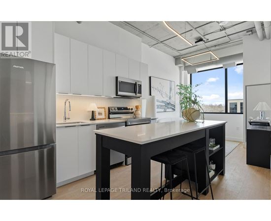 203 - 685 RICHMOND STREET 2 Beds Home, Multifamily for Rent - Photo gallery 1