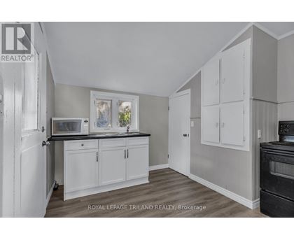 A - 23 LYDIA STREET 2 Beds Home, Multifamily, Duplex for Rent - Photo gallery 4