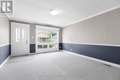 1 - 35 MILES STREET 3 Beds Apartment for Rent