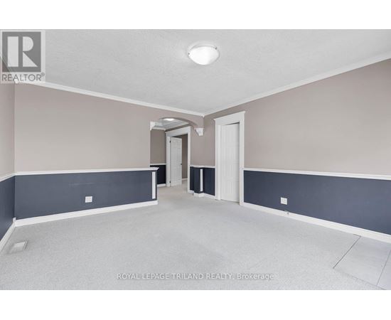 1 - 35 MILES STREET 3 Beds House for Rent - Photo gallery 3