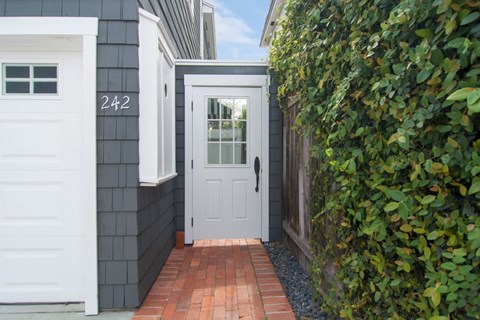 242 H Ave 2 Beds Apartment for Rent