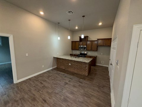 527 Wrigley Lane 2 Beds Apartment for Rent