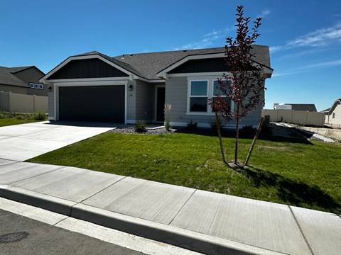 134 Blantons Loop 3 Beds Apartment for Rent