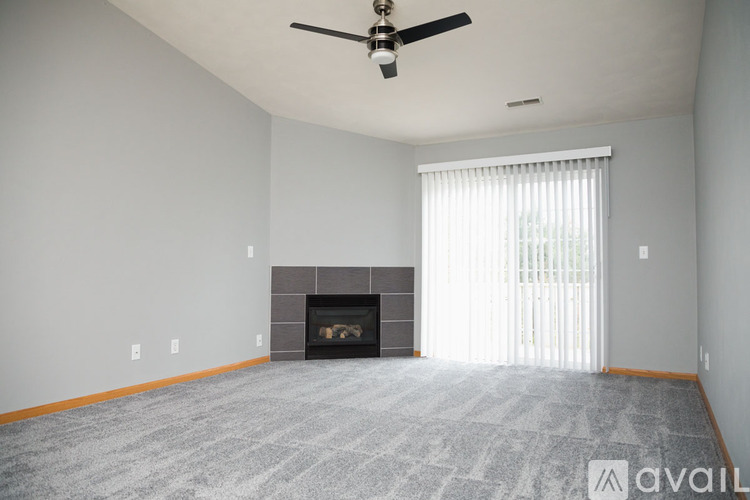 7964 Royal Oaks Rd 2 Beds Single Family Home for Rent - Photo gallery 2
