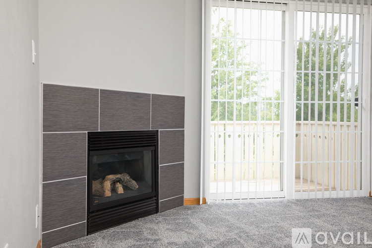 7964 Royal Oaks Rd 2 Beds Single Family Home for Rent - Photo gallery 3
