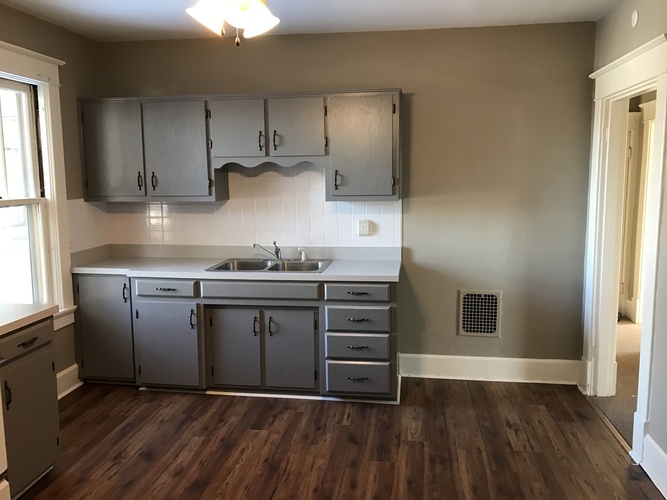 1109 Richmond Road 1 Condo for Rent - Photo gallery 1