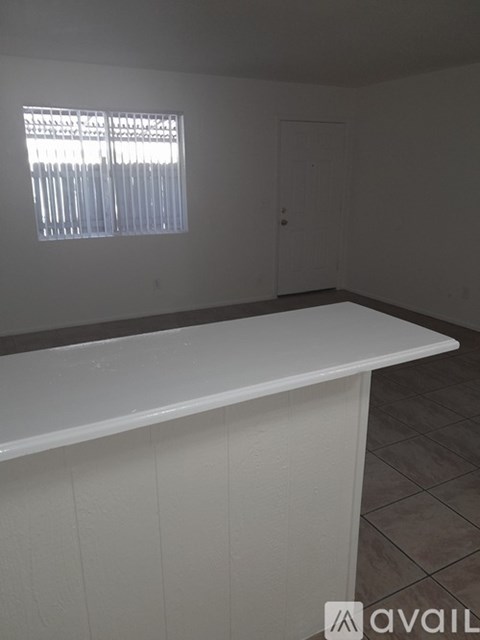 2240 West Belmont Avenue 2 Beds Apartment for Rent