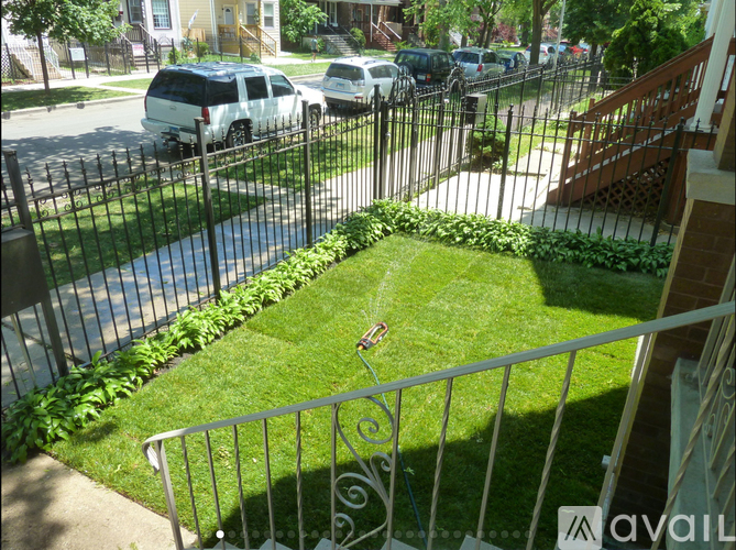 2528 North Hamlin Avenue 2 Beds Apartment for Rent - Photo gallery 2