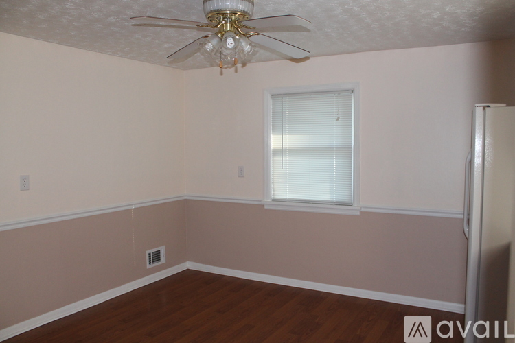 7182 Beechland Avenue 3 Beds Single Family Home for Rent - Photo gallery 4