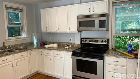 17 Oak Court 3 Beds Apartment for Rent