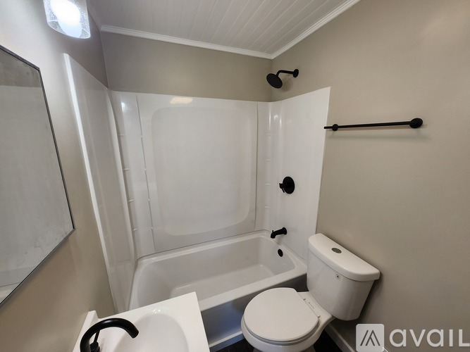 419 Lillian Ave 2 Beds Single Family Home for Rent - Photo gallery 3