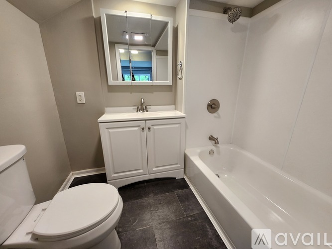 137 Burdick Ave 4 Beds Single Family Home for Rent - Photo gallery 4