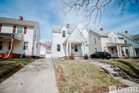 2032 Glencove Dr 3 Beds Apartment for Rent